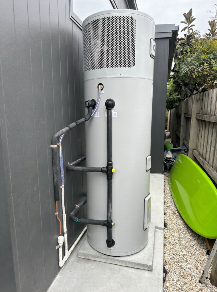 Hydrotherm Fusion X8 heat pump hot water installation